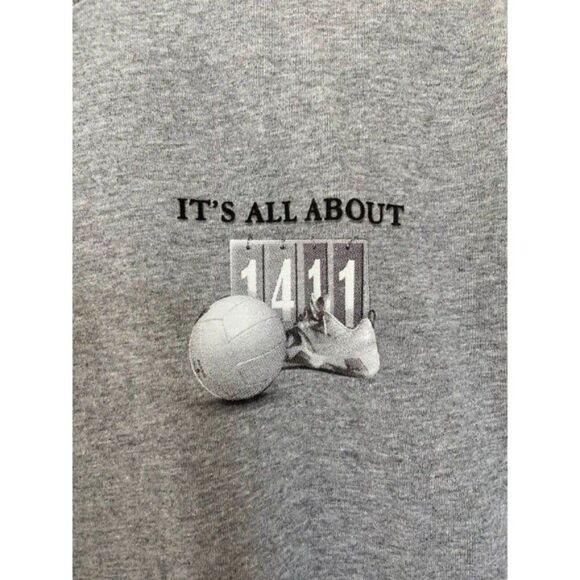 It's all about Volleyball T-Shirt (Medium) - Picture 3 of 5
